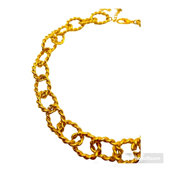 Gold tone chain - Picture 2 of 3